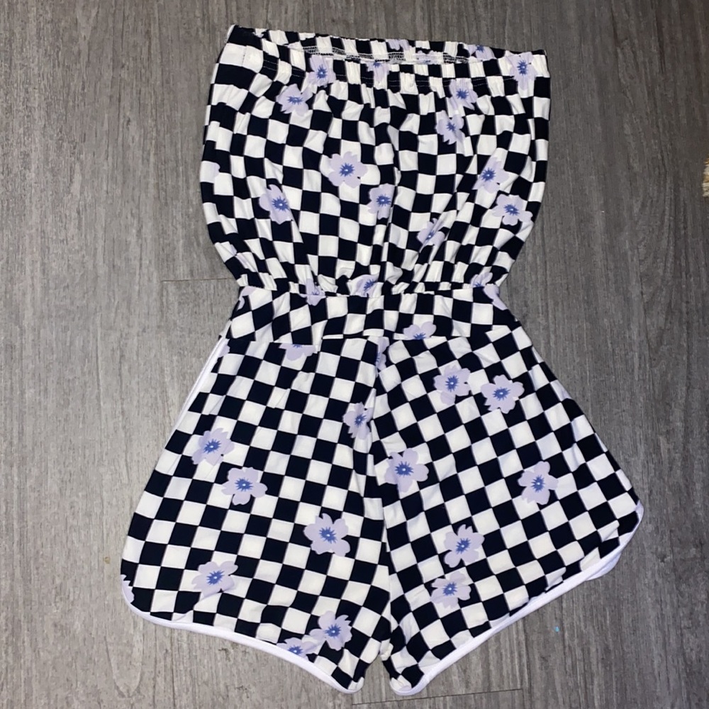 Romper - Picture 2 of 3